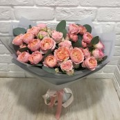 Букет пионовидных роз Julieta 